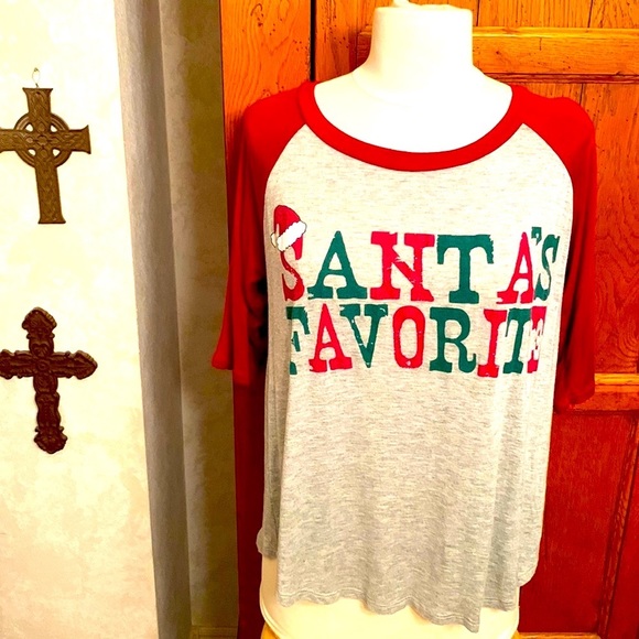 living doll Tops - 🎅🏼LIKE NEW⭐️SANTA’S Favorite Christmas Tee 3/4 Sleeve Sz Medium by Living Doll
